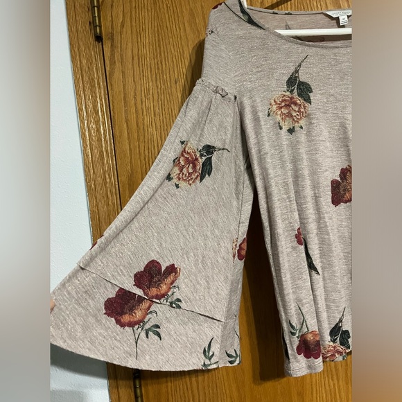 Lucky brand floral shimmery top - Picture 3 of 4